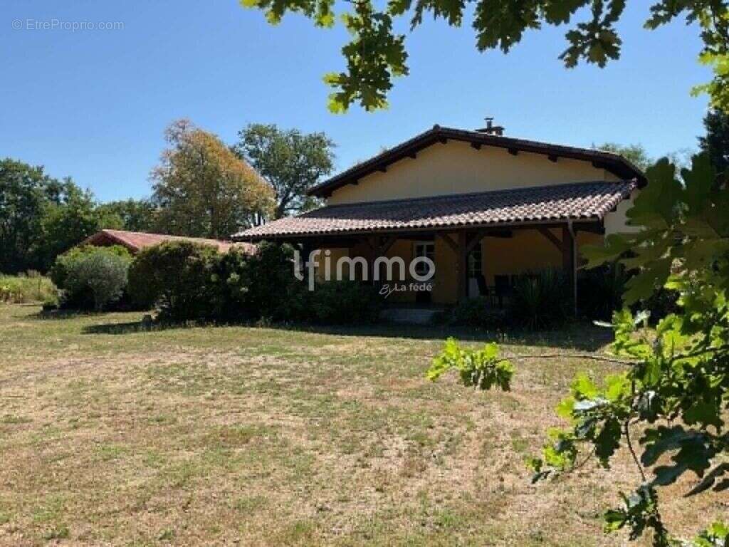 Maison landaise avec piscine, dépendance et terrain - photo 14