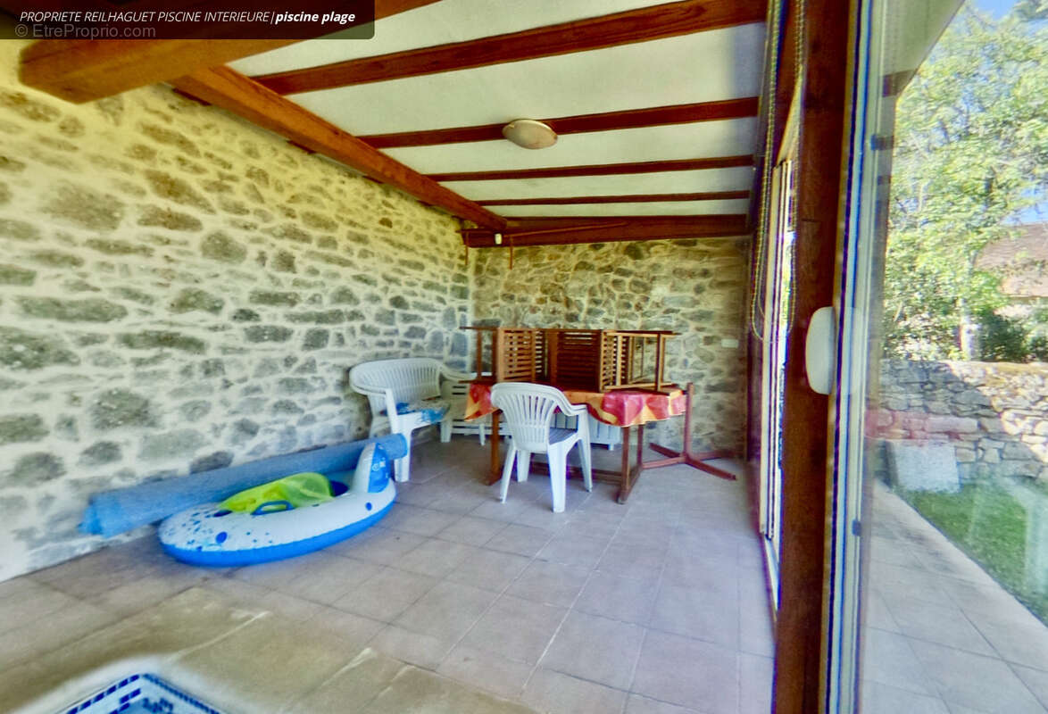 Maison à REILHAGUET