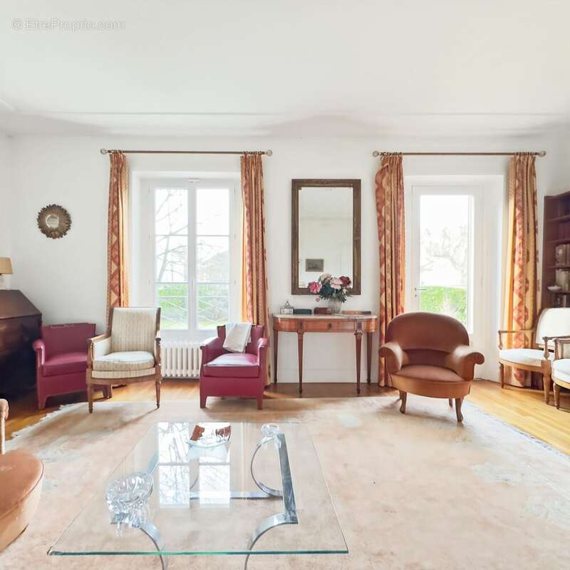 Maison à LES PAVILLONS-SOUS-BOIS