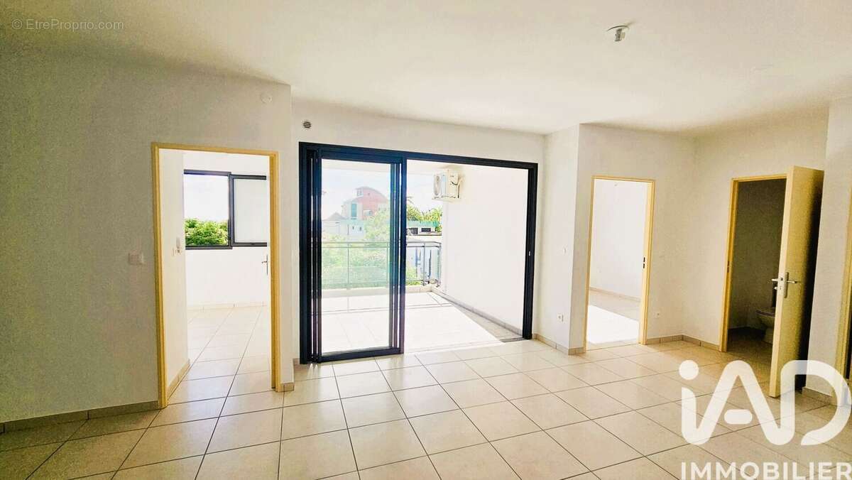 Appartement 57 m² à Saint-Pierre  - photo 3