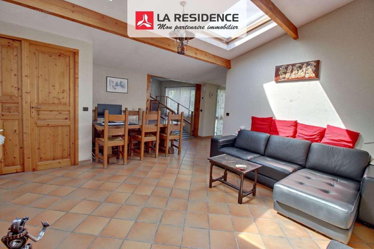 Maison 101 m² à Conflans-Sainte-Honorine  - photo 4