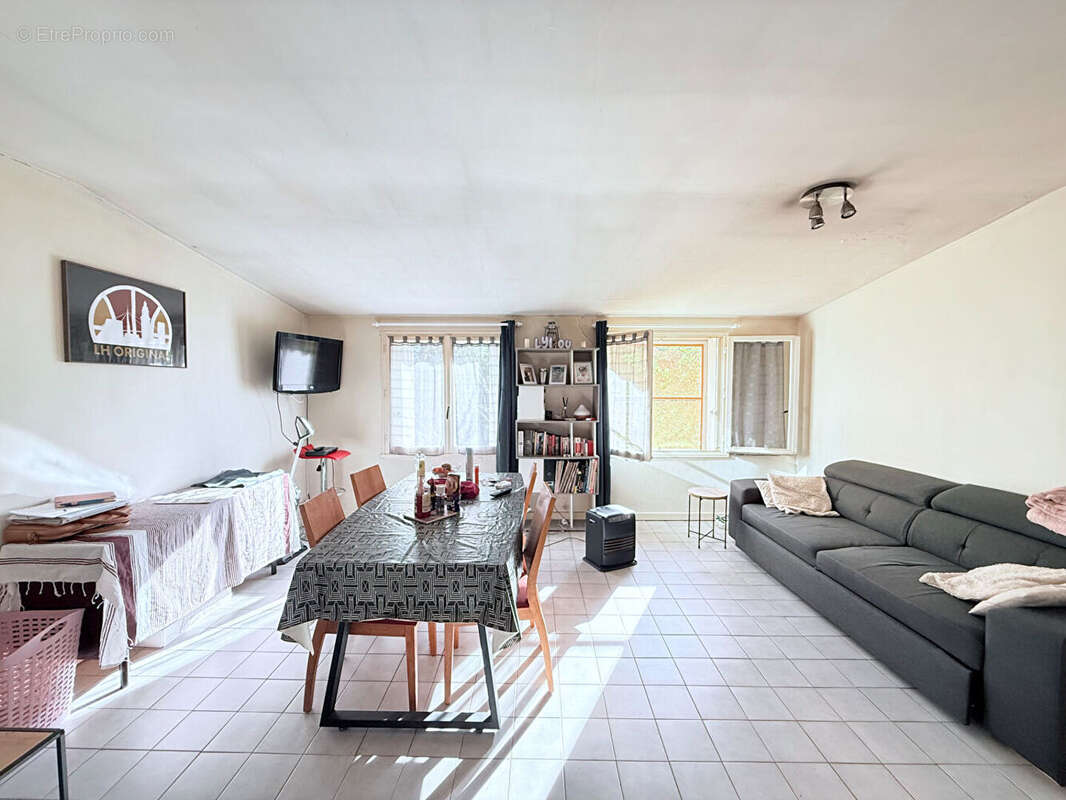 Maison à CESSERAS