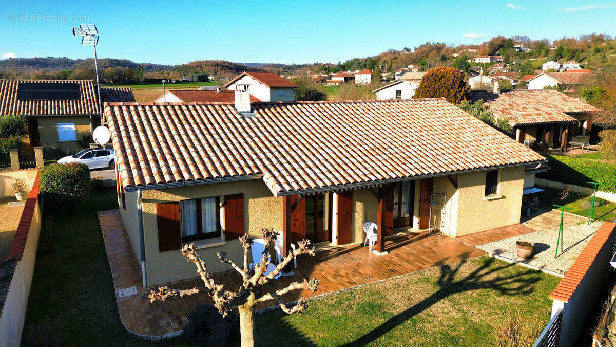 Maison à CHATILLON-SAINT-JEAN
