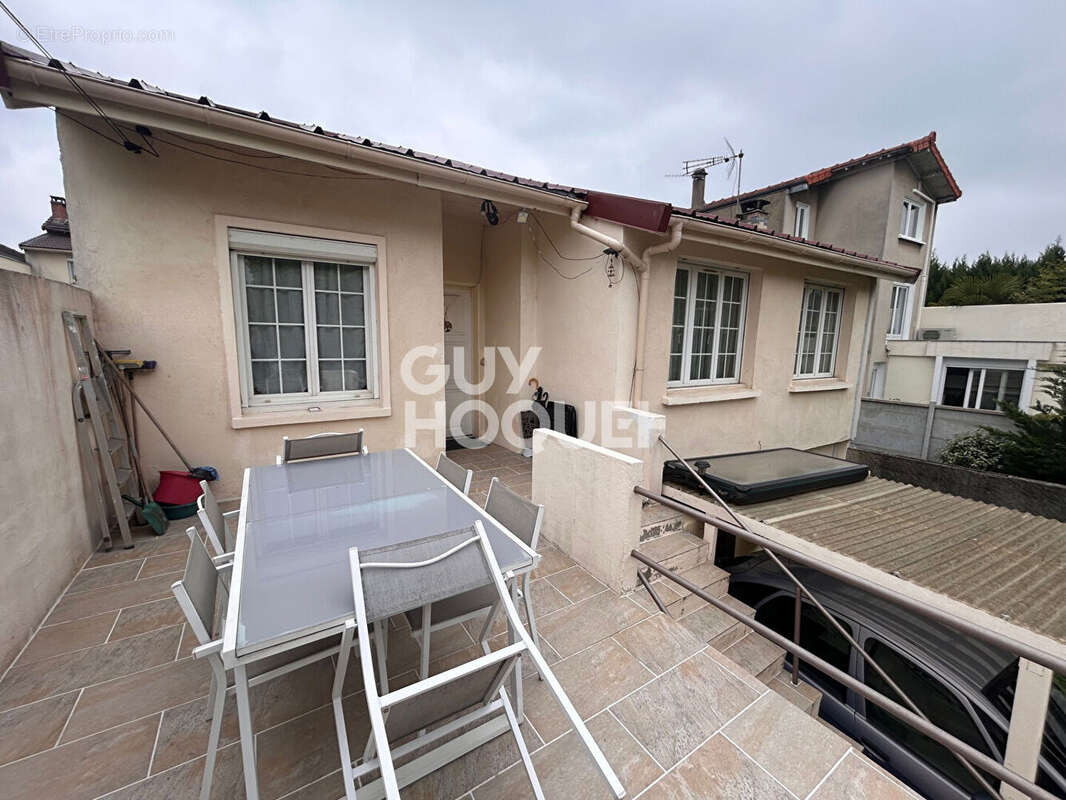 Maison à LES PAVILLONS-SOUS-BOIS