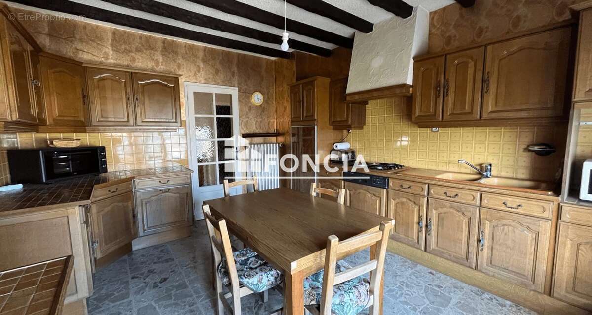 Maison à BEAUMONT-SUR-SARTHE