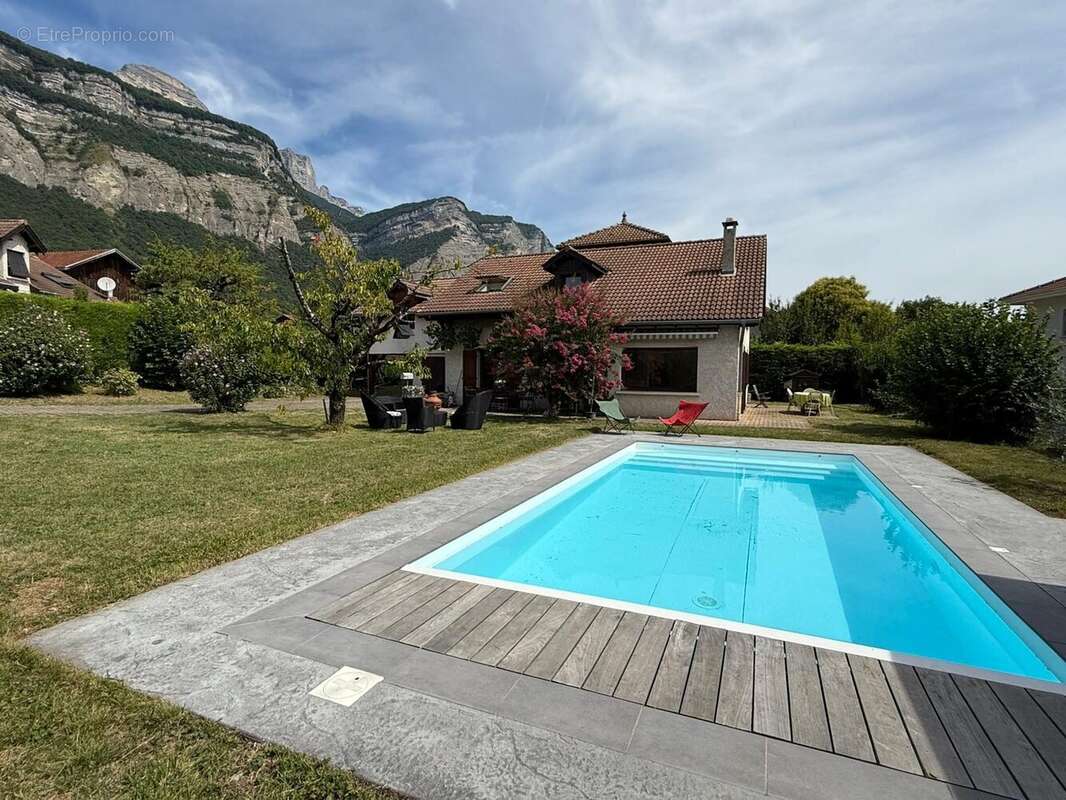 Maison à CROLLES