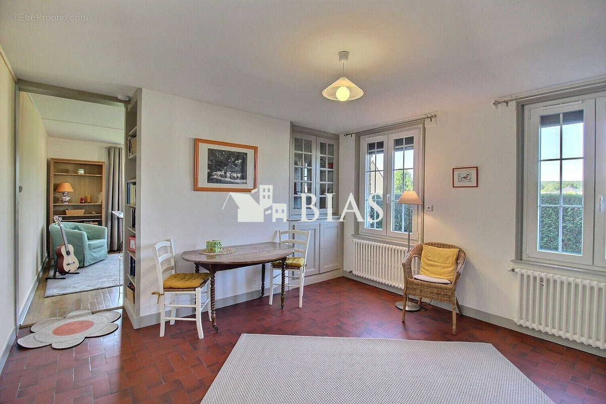 Maison 134 m² à Bernay  - photo 4
