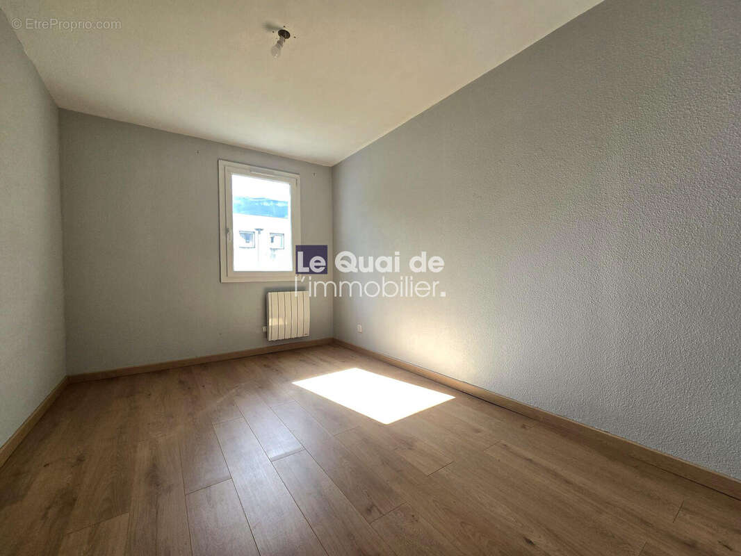 Appartement à FONTAINE