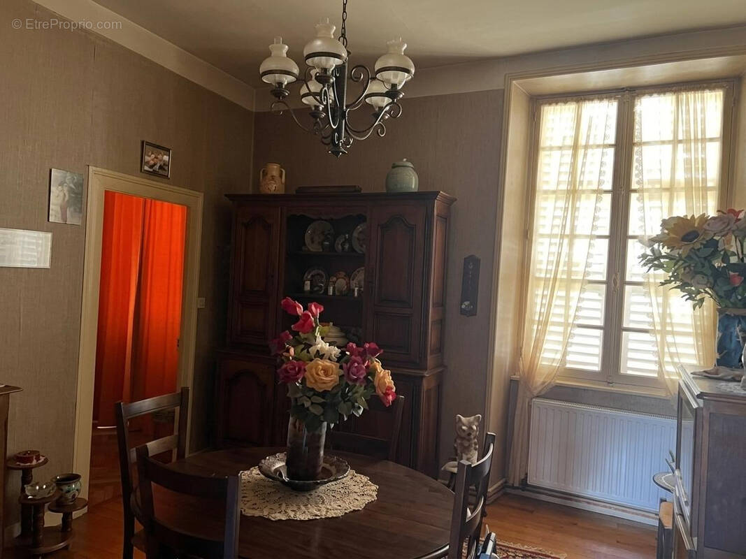 Appartement à CHARLIEU