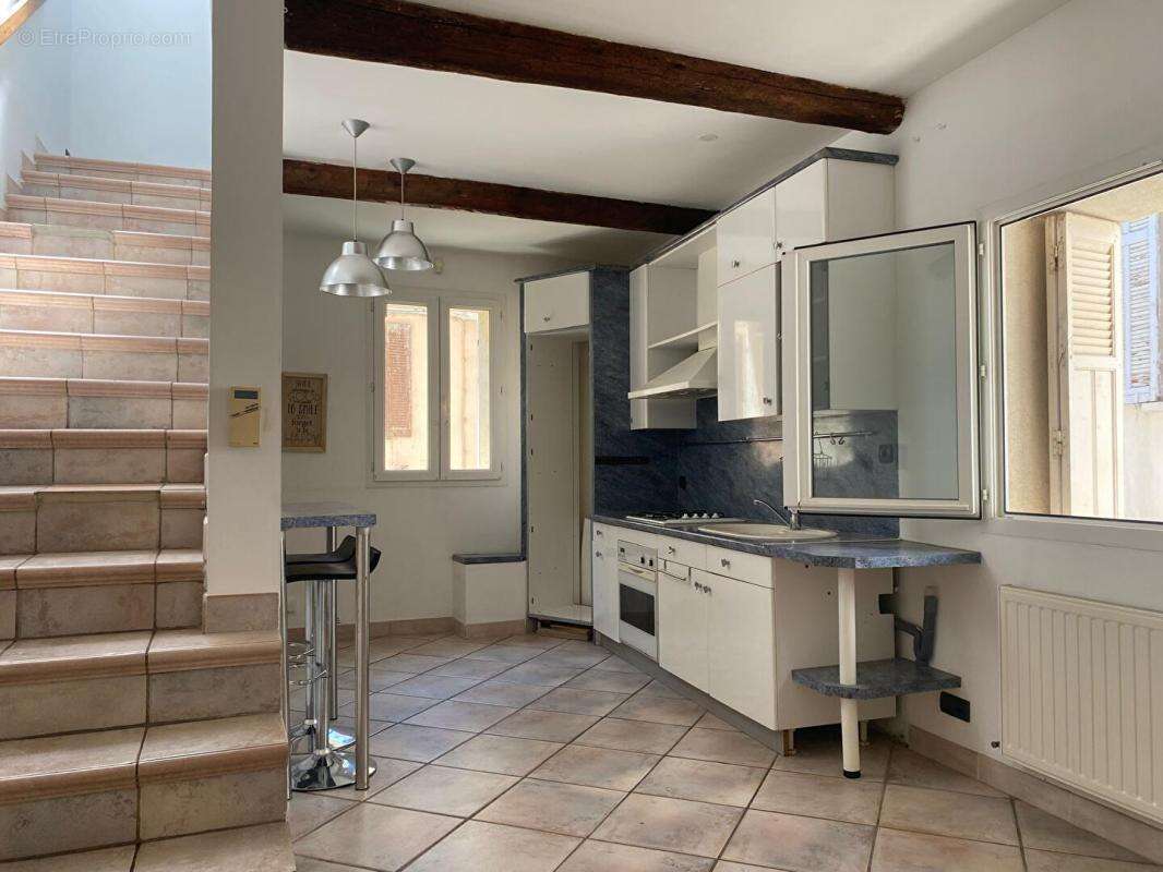Maison de village 3 pièce(s) 60 m2 LES CAMOINS Marseille 11ème - photo 3