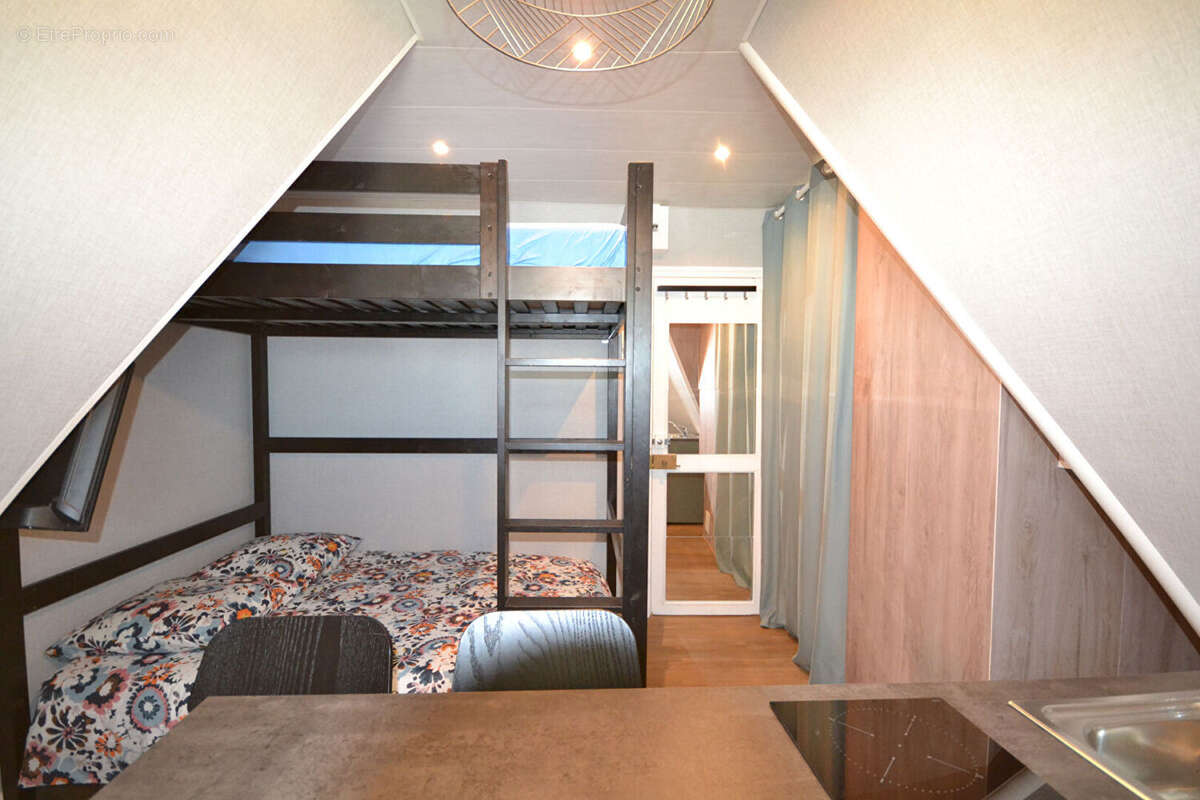 Appartement à PARIS-10E