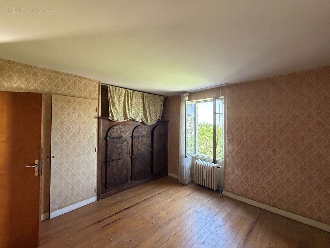 Maison à SAINT-CLAR