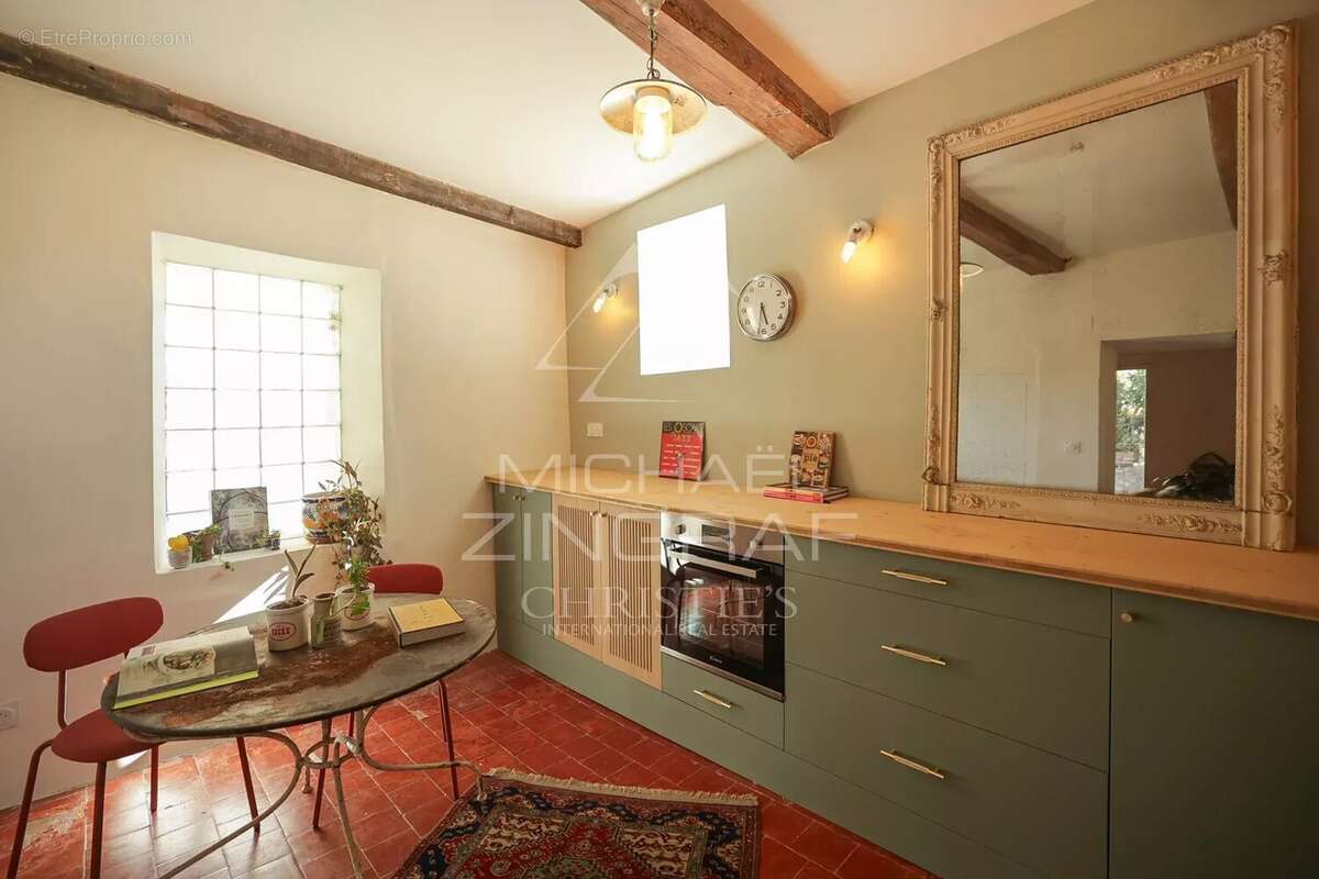 Appartement à BONNIEUX