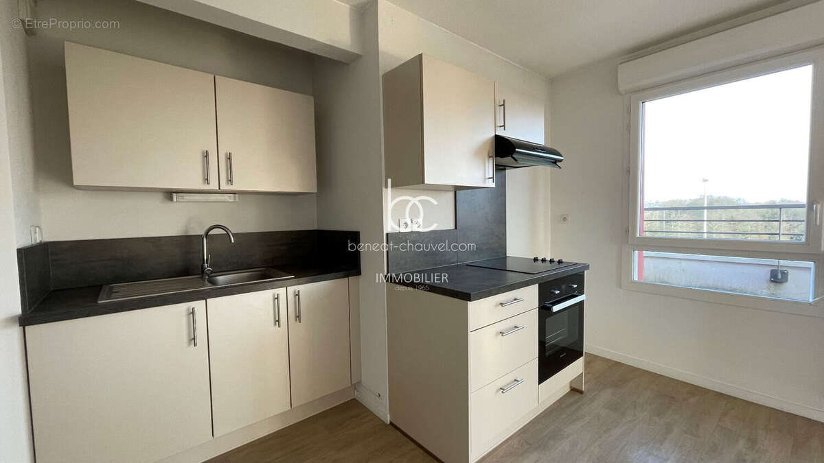 Appartement à SENE