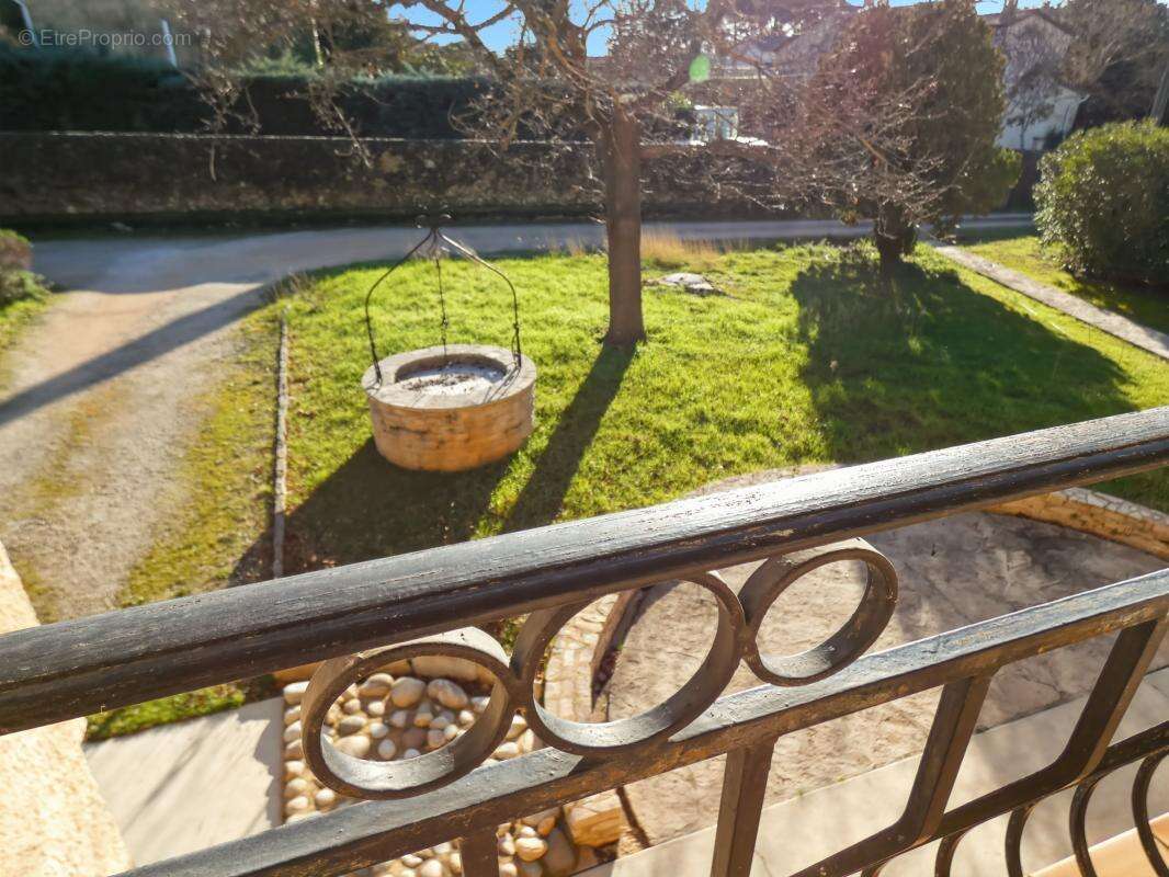 Maison à BAGNOLS-SUR-CEZE