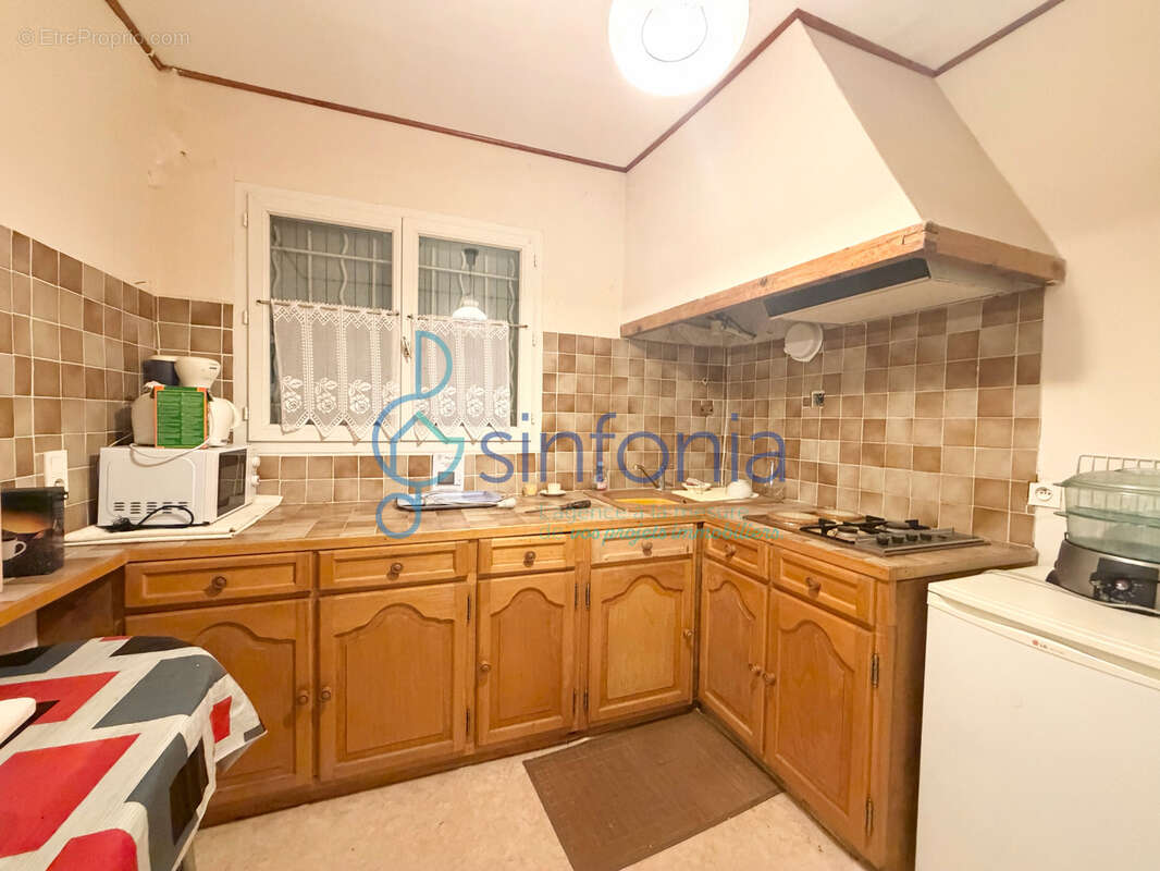 Nîmes   Maison de 120 m2 avec appartement indépendant de 45 m2, 2 garages et jardin - photo 24