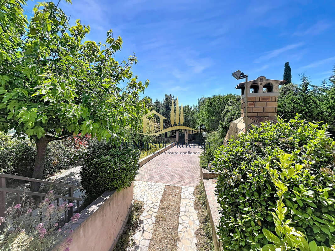 Maison à SAUSSET-LES-PINS