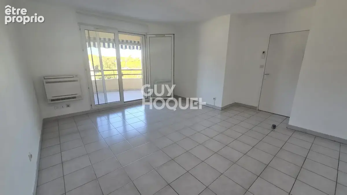 Spacieux T5 de 121M2 + 2 garages - photo 7