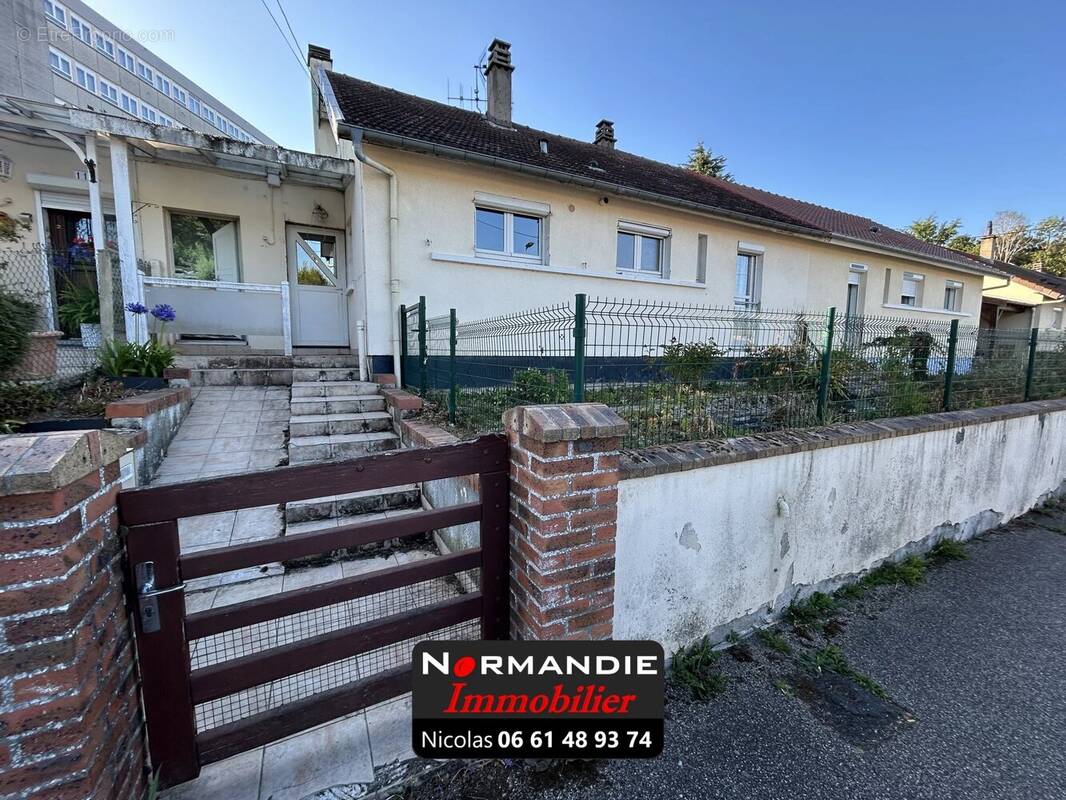 Maison à LILLEBONNE