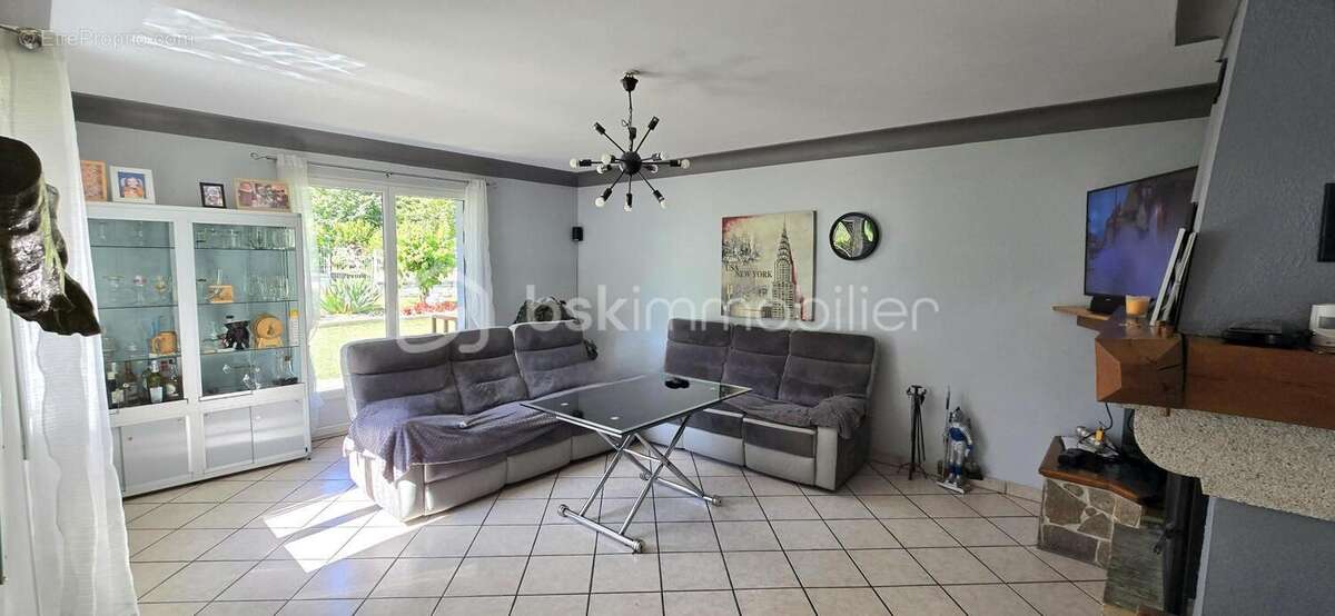 Maison à VILLELONGUE