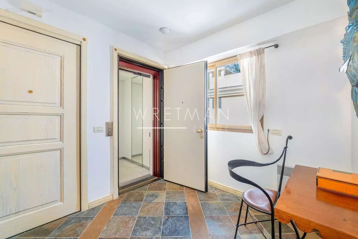 Appartement à CAP-D'AIL