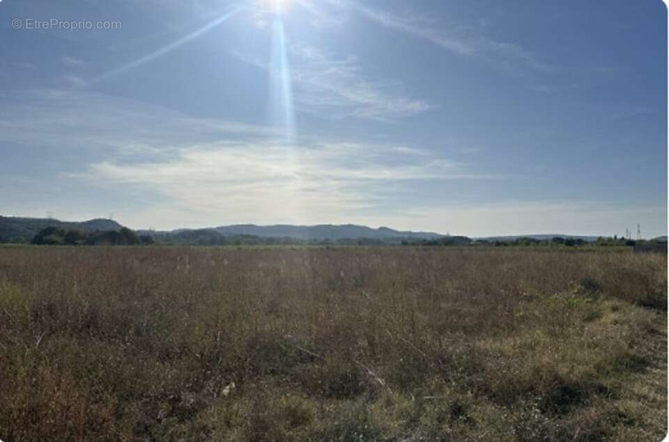 Terrain à BAGNOLS-SUR-CEZE