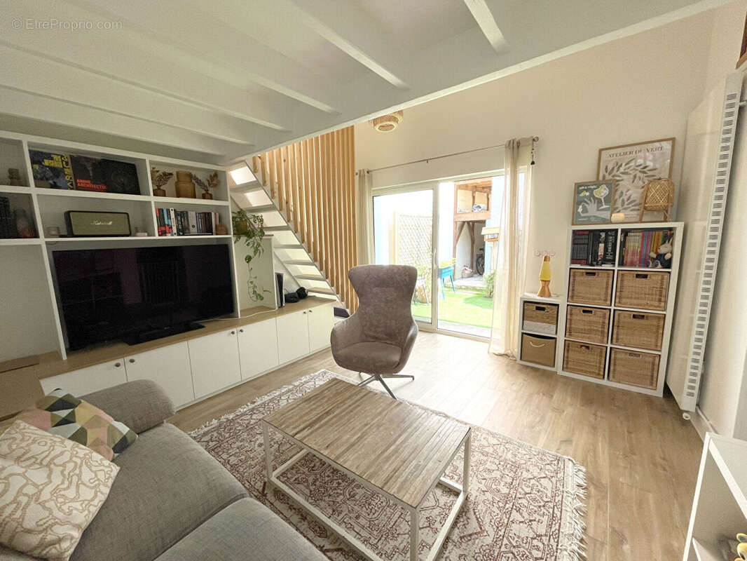 Maison à SARTROUVILLE