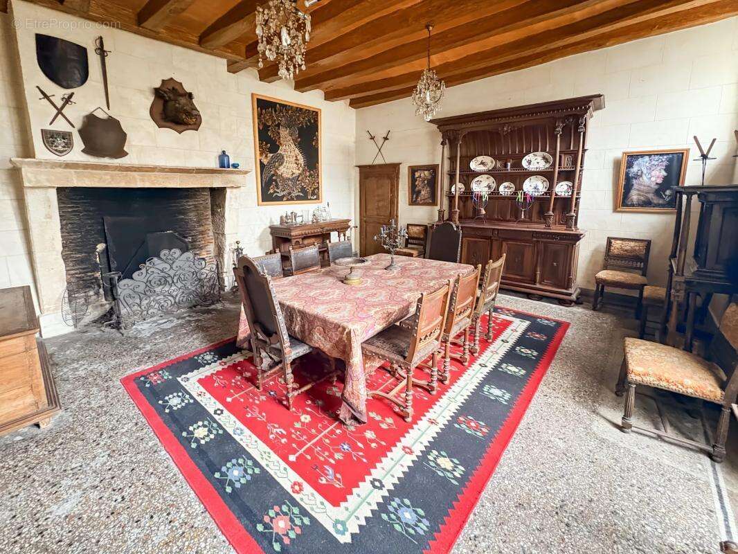Maison à CHATILLON-SUR-INDRE