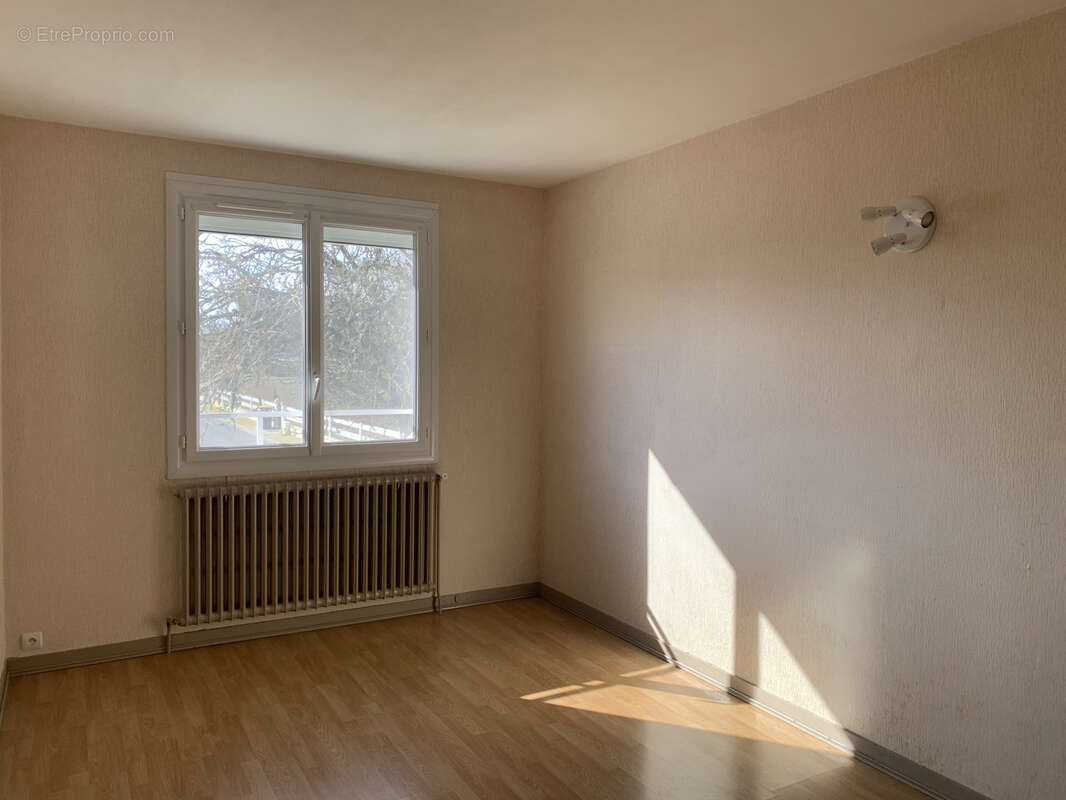 Maison à CHATELLERAULT