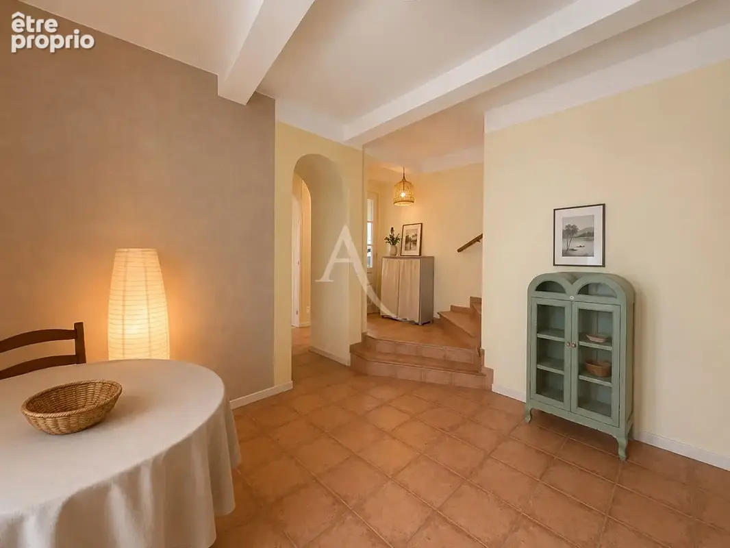 Maison de village type 4 centre village proche parking - photo 2