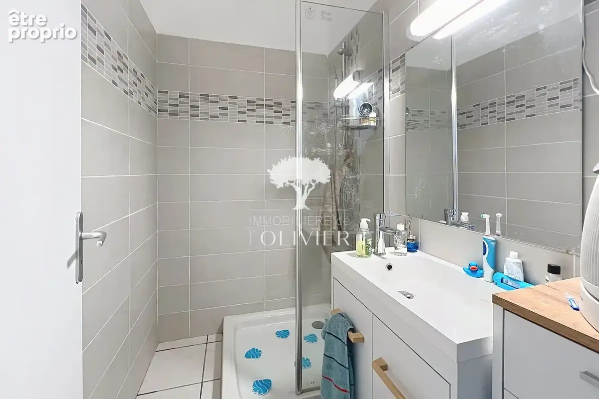 Appartement 4 pièces 51 m² à vendre à Apt (84400) - photo 4