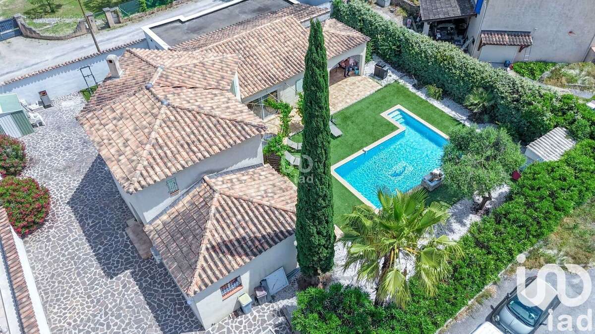 Photo 2 - Maison à PUGET-SUR-ARGENS