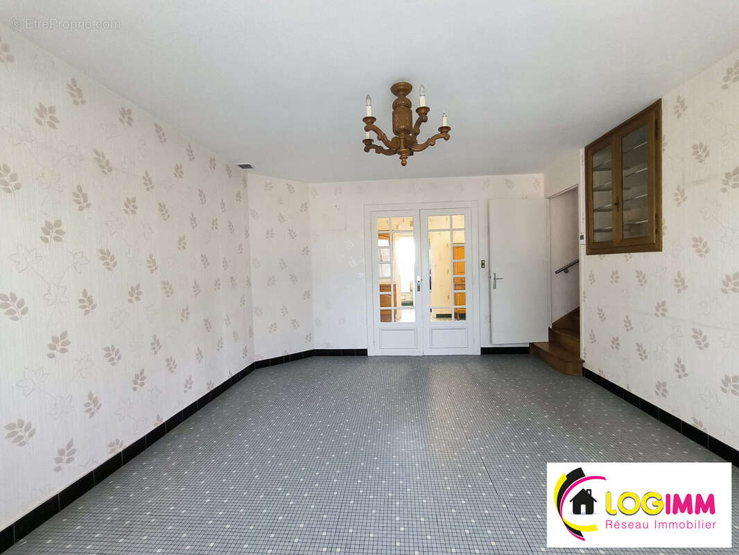 Maison à ENGLEFONTAINE