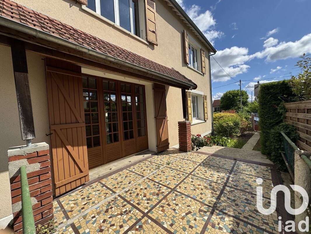 Photo 3 - Maison à SAINTE-GENEVIEVE-DES-BOIS