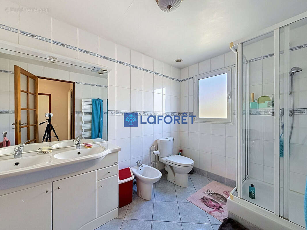 Appartement à SAVIGNY-SUR-ORGE
