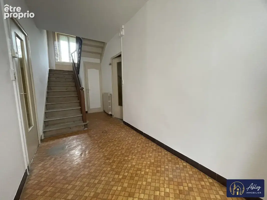 Immeuble 2 appartements YDES