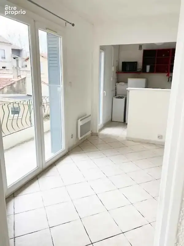 Avignon Intra-Muros, au calme. Appartement P3 avec grand Balcon - photo 4