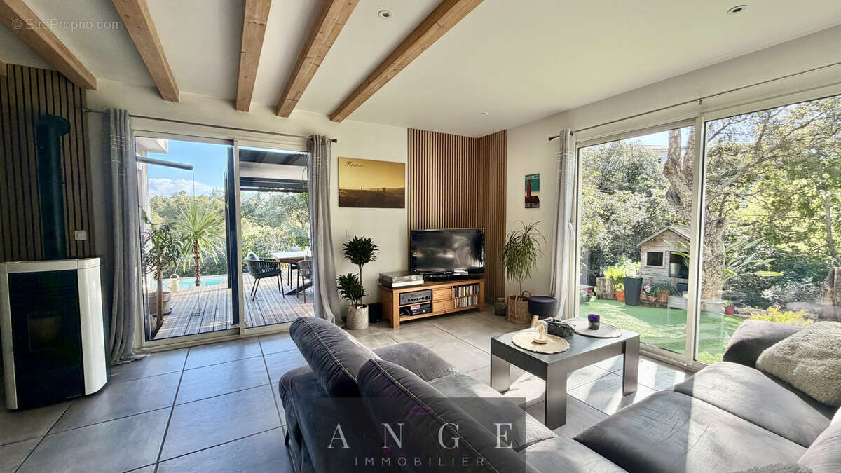 Maison à FREJUS