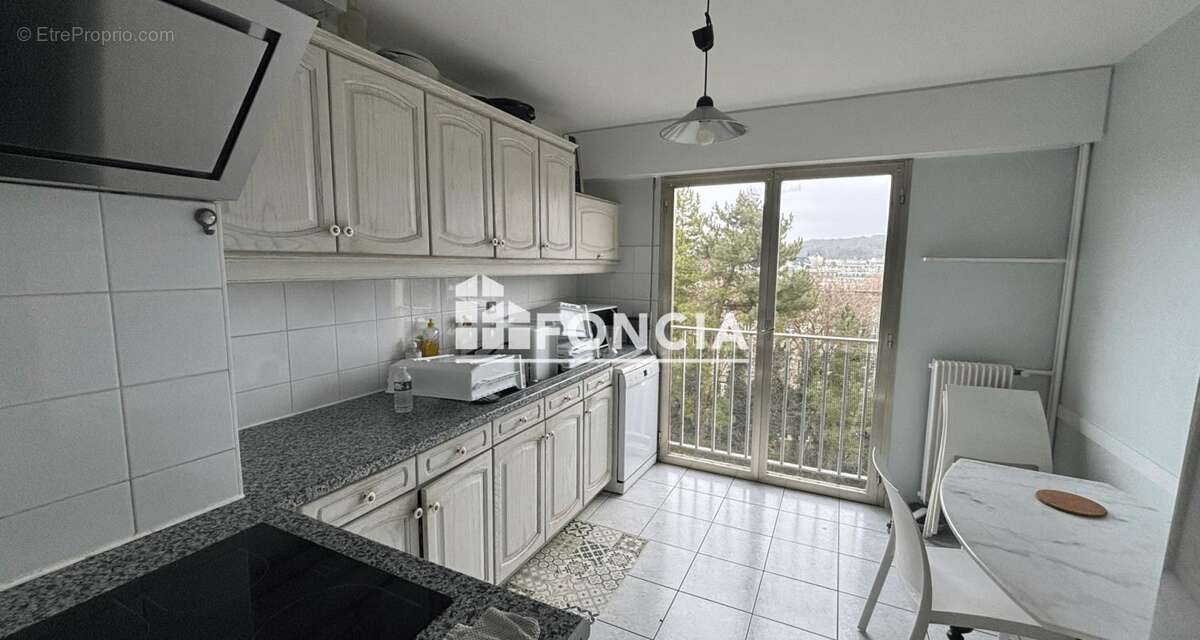 Appartement à VERSAILLES