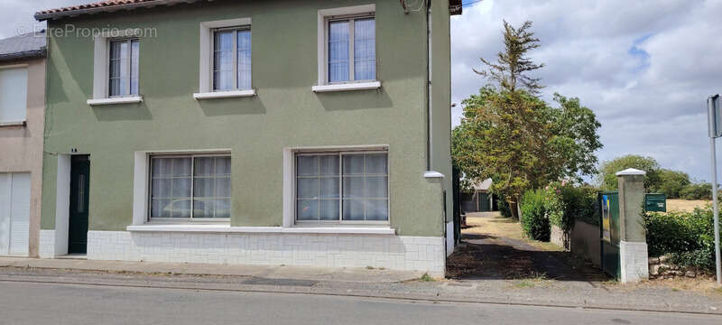 Maison à AIRVAULT