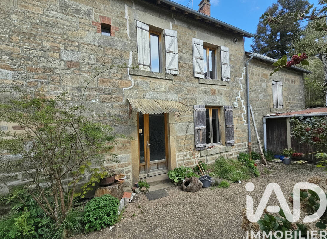 Photo 1 - Maison à ROYERE-DE-VASSIVIERE
