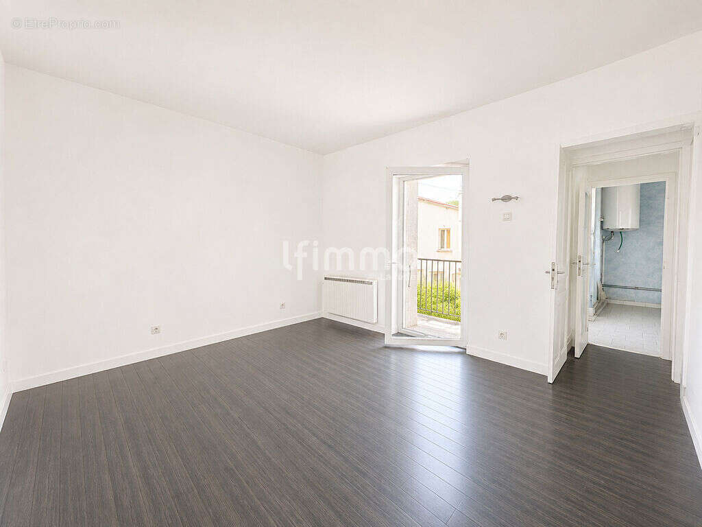 Maison 168m² 4 chs Terrain 621m² préau garage - photo 17