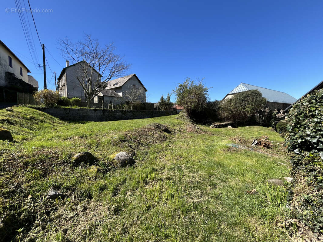 Terrain à POUEYFERRE