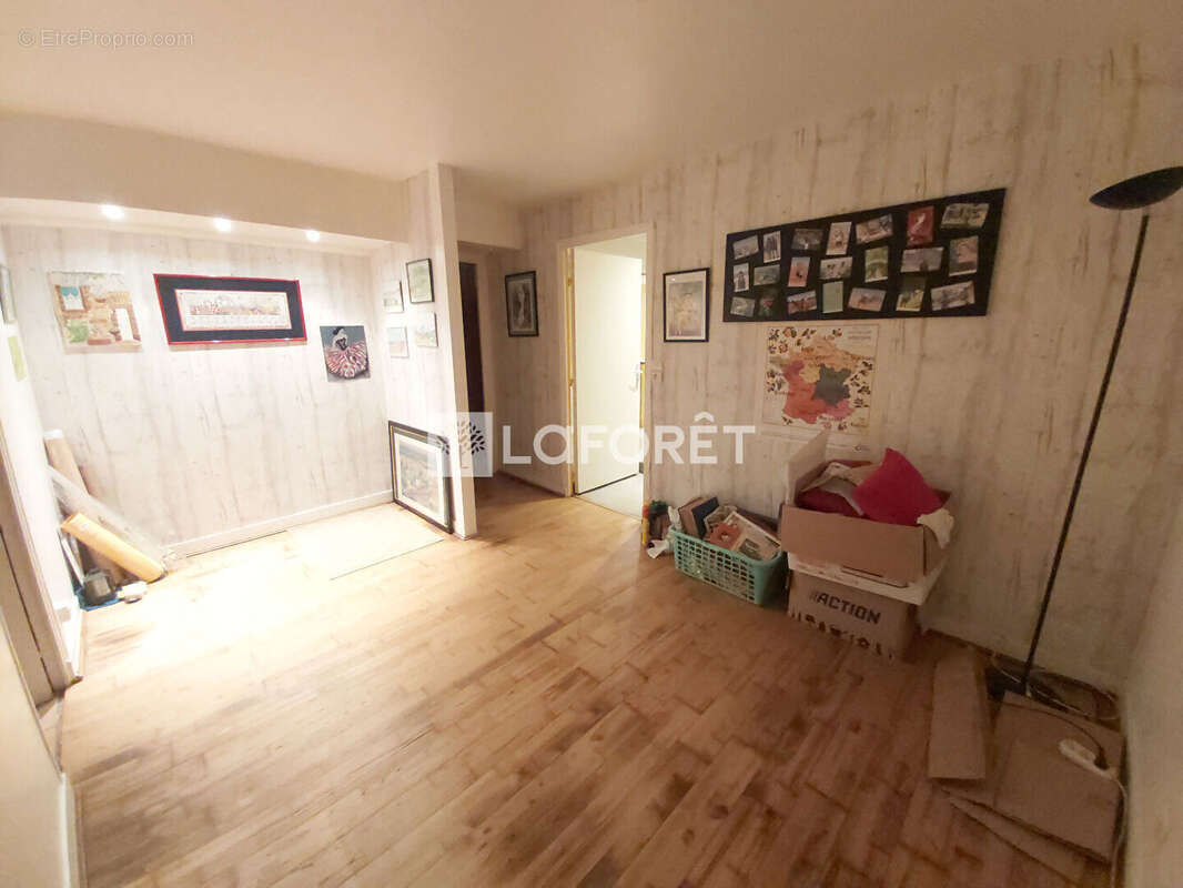 Appartement Villemomble 3 pièce(s) 72 m2 - photo 14