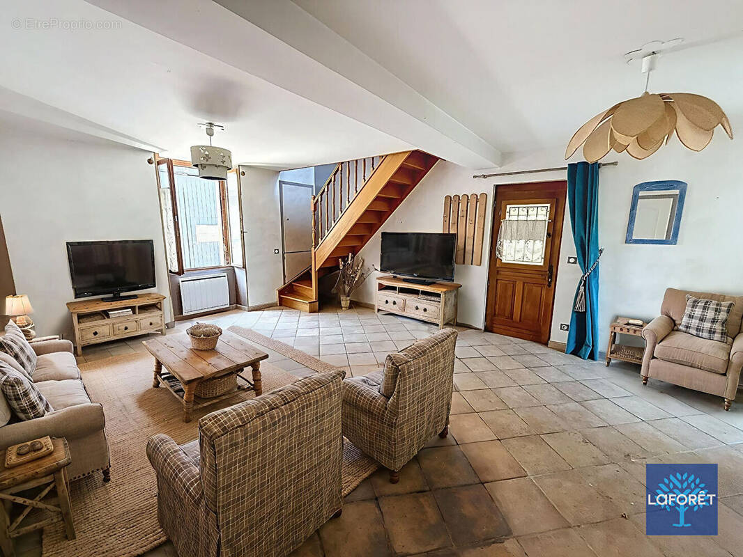 Maison à LEUVILLE-SUR-ORGE