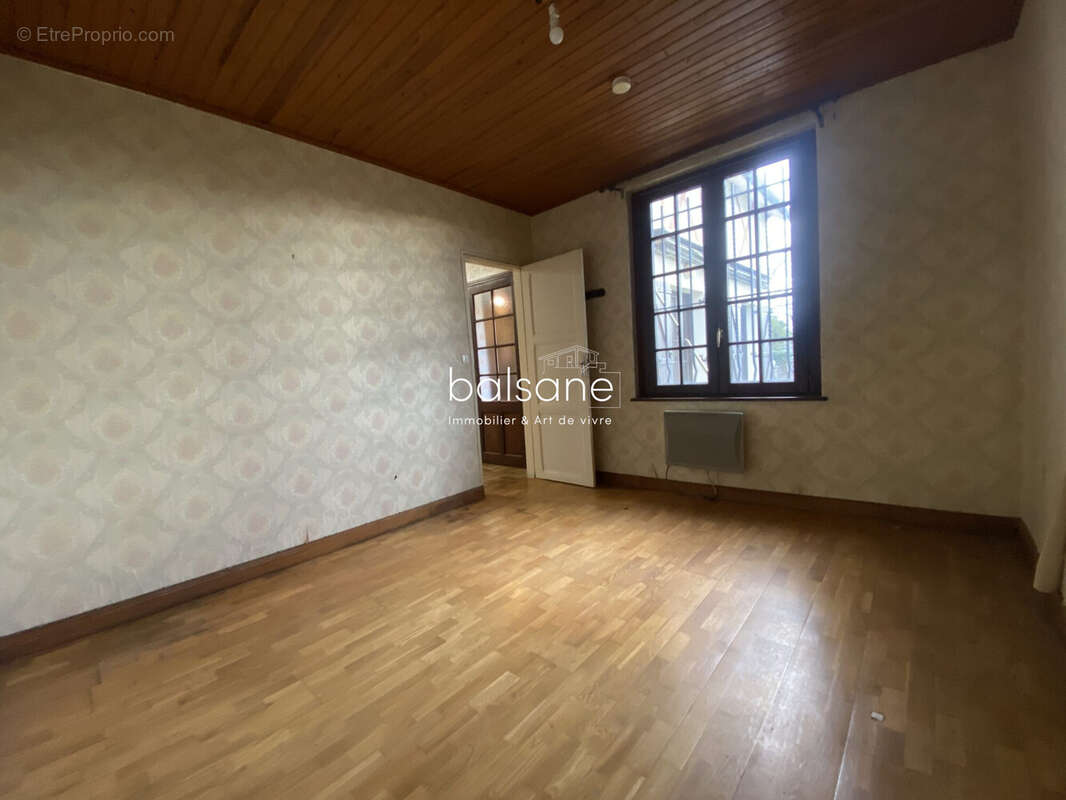 Maison à SAINT-PIERRE-DE-VARENGEVILLE