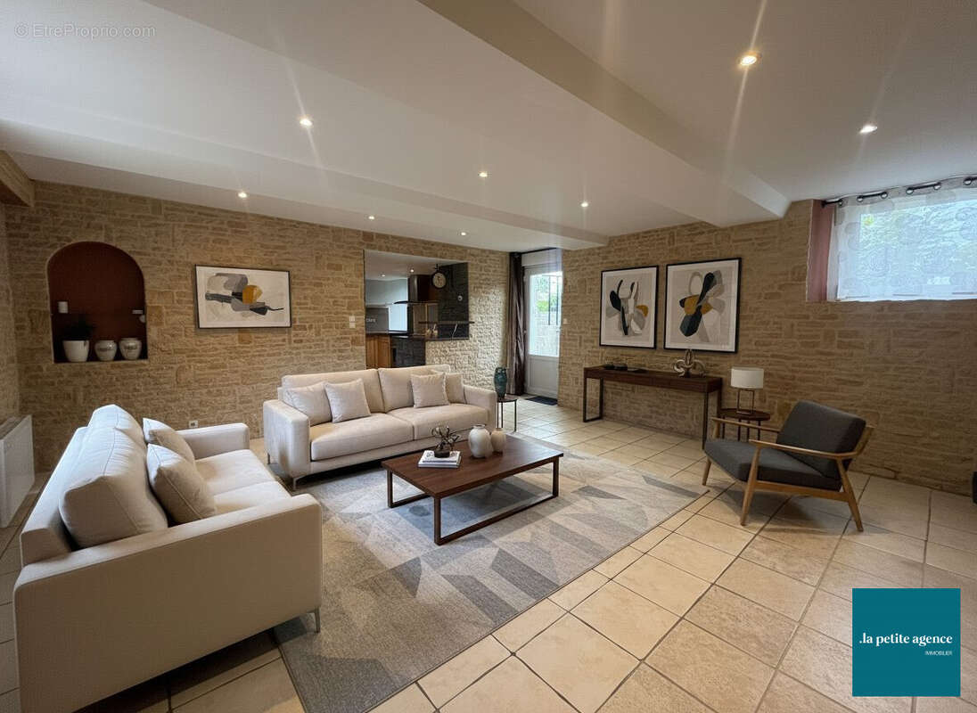 Maison 132 m² à Saint-Remy  - photo 5