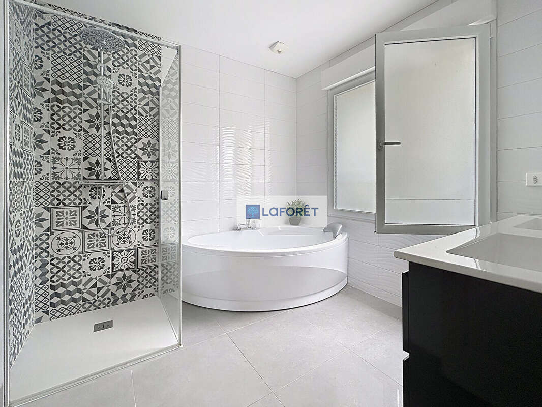 Maison à SARTROUVILLE