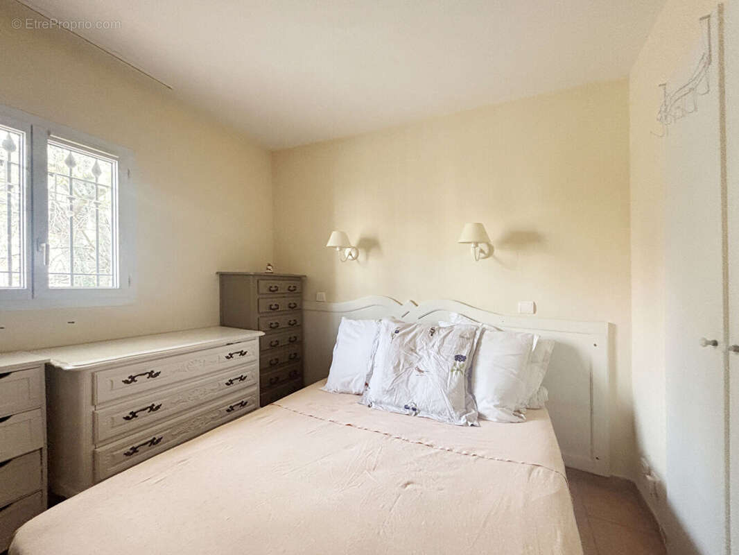 Appartement à MALLEMORT