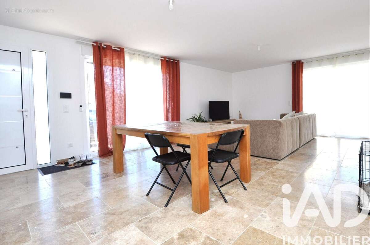 Photo 3 - Maison à BRUYERES-LE-CHATEL